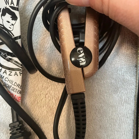 EVA NYC MINI FLAT IRON - Picture 4 of 4